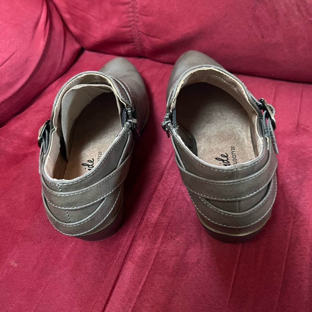 Life Stride Brown Mules with Buckle Detail - Picture 4 of 6